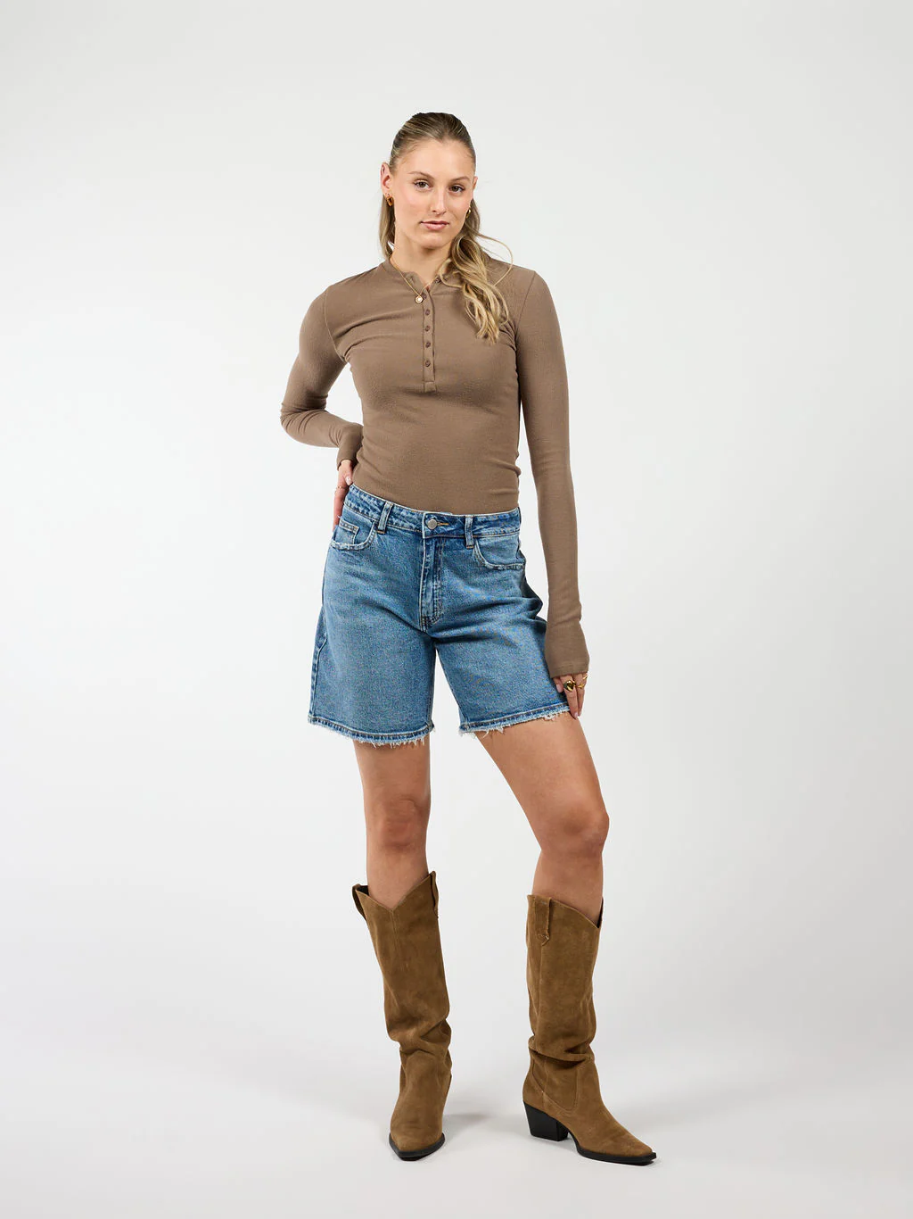 Cilia | Long sleeve top met knopen | Bruin | Tall - Image 7