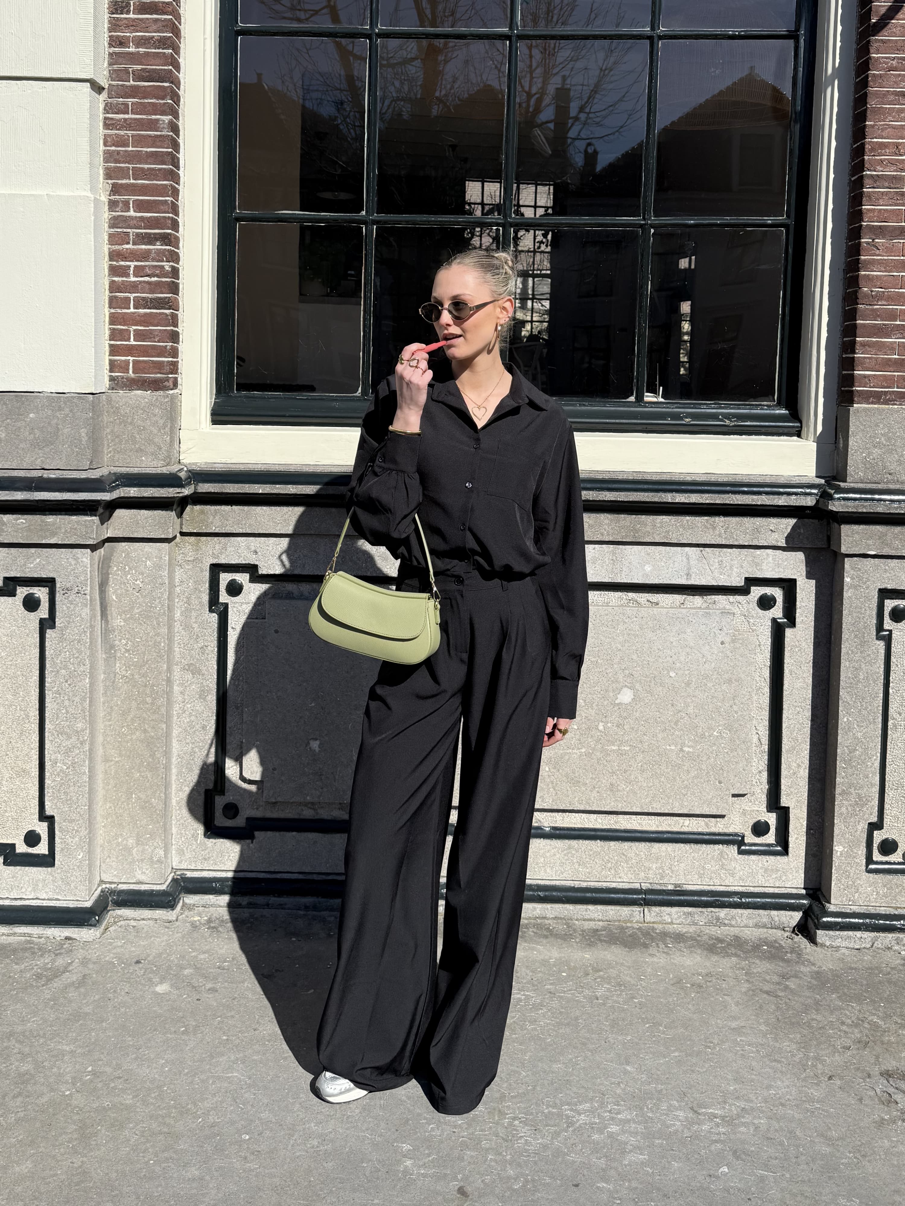 Jip | Cropped blouse | Zwart | Tall - Image 5