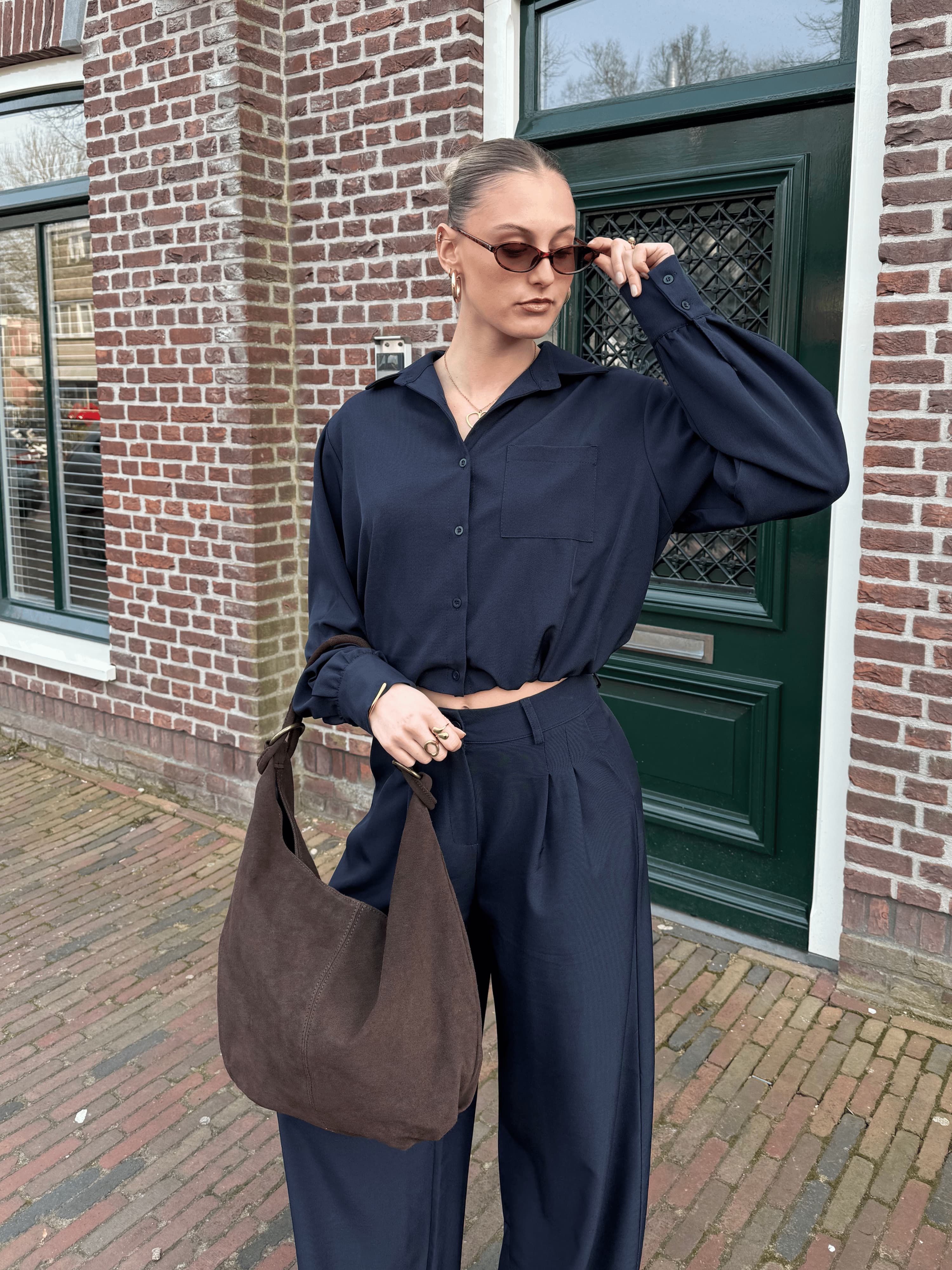 Jip | Cropped blouse | Navy | Tall - Image 2