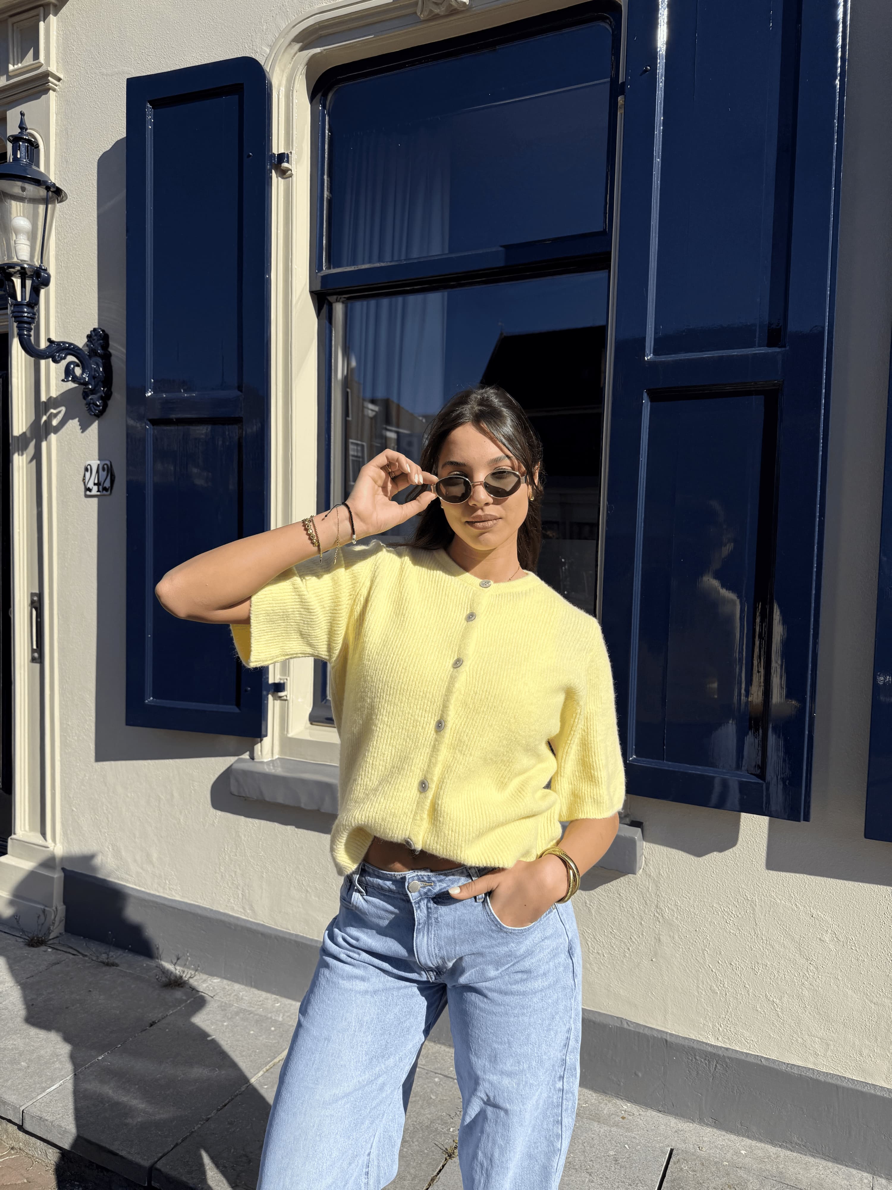 Lena Gebreid Vest met Knoopjes | Geel | Tall - Image 2