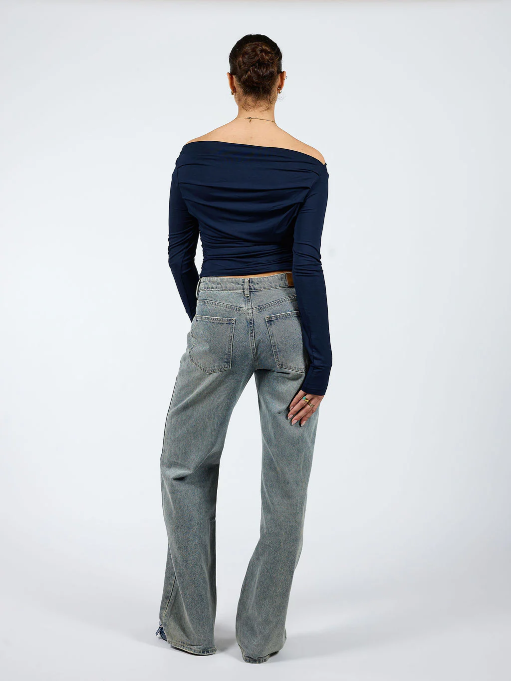 Lieke off shoulder top | Tall | Navy - Image 4