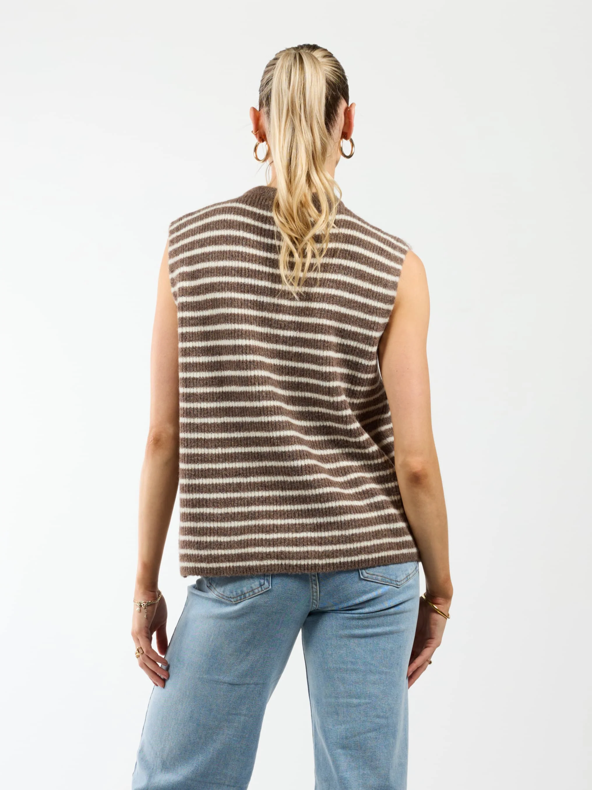 Lola Knitted Spencer met Knoopjes | Bruin wit gestreept | Tall - Image 6