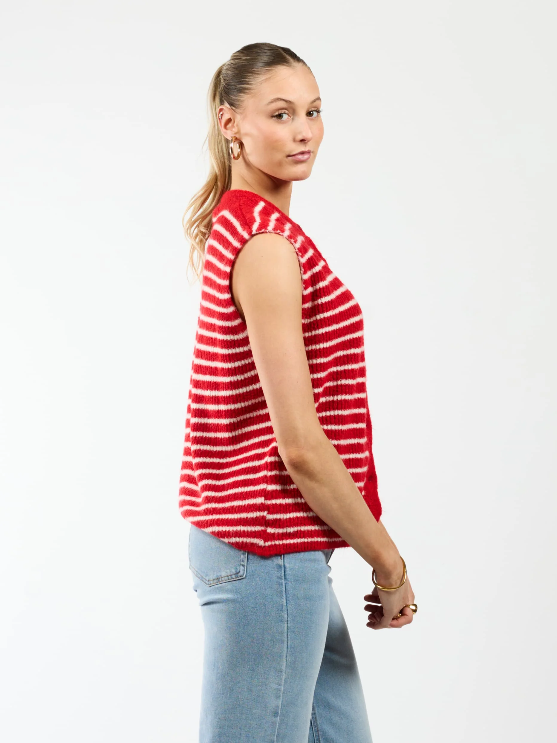 Lola Knitted Spencer met Knoopjes | Rood wit gestreept | Tall - Image 6
