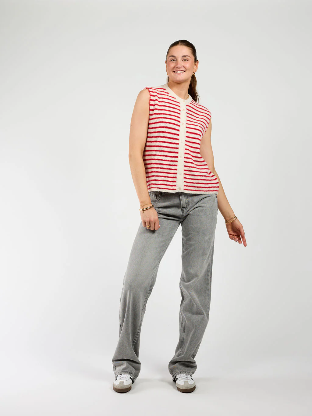 Lola Knitted Spencer met Knoopjes | Wit rood gestreept | Tall - Image 7