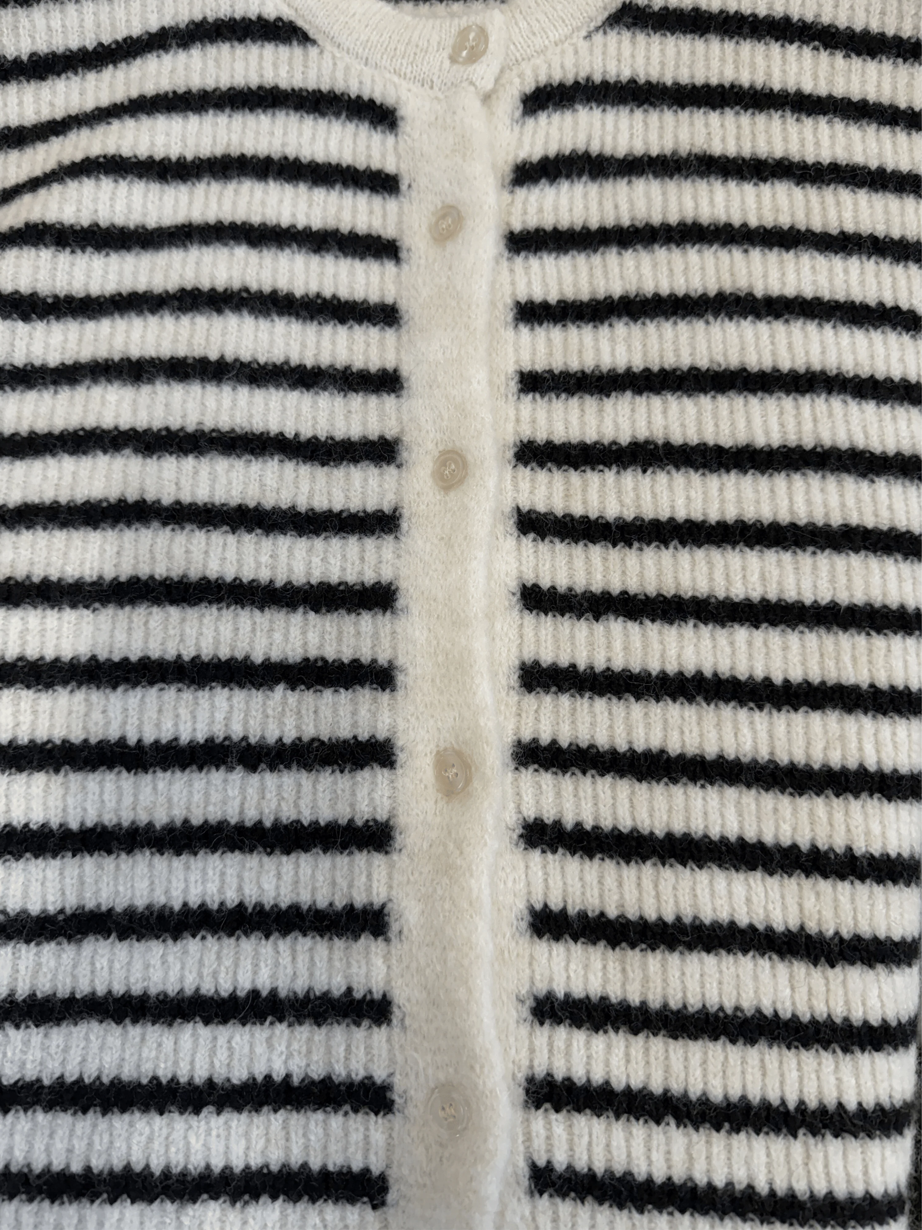 Lola Knitted Spencer met Knoopjes | Zwart wit gestreept | Tall - Image 6