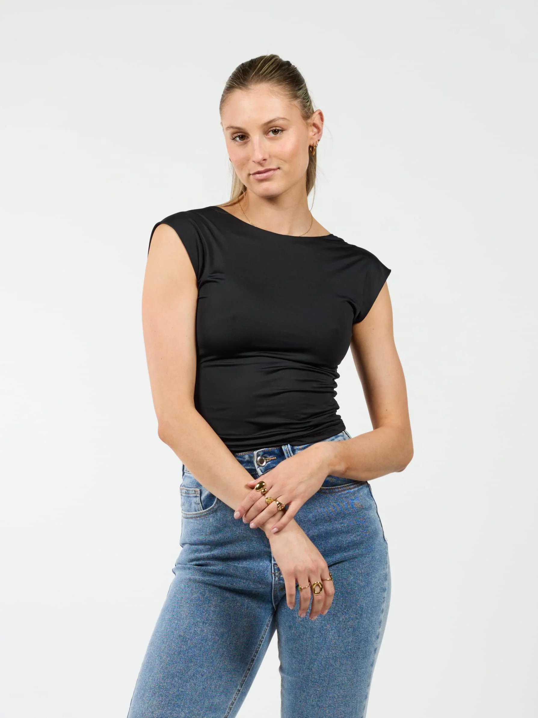 Lucie top open rug | Short sleeve | Zwart | Tall - Image 3