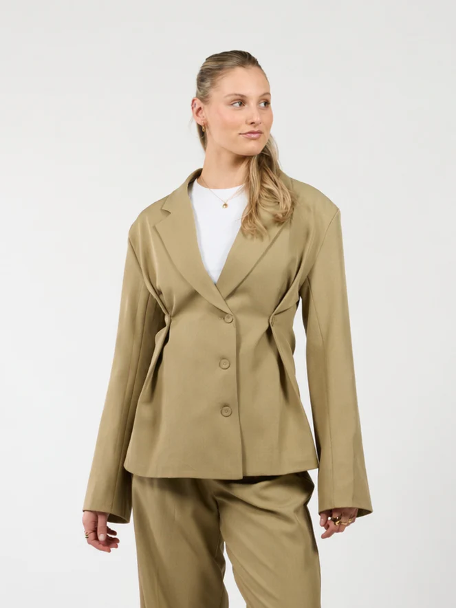 Mae getailleerde blazer | Groen | Tall
