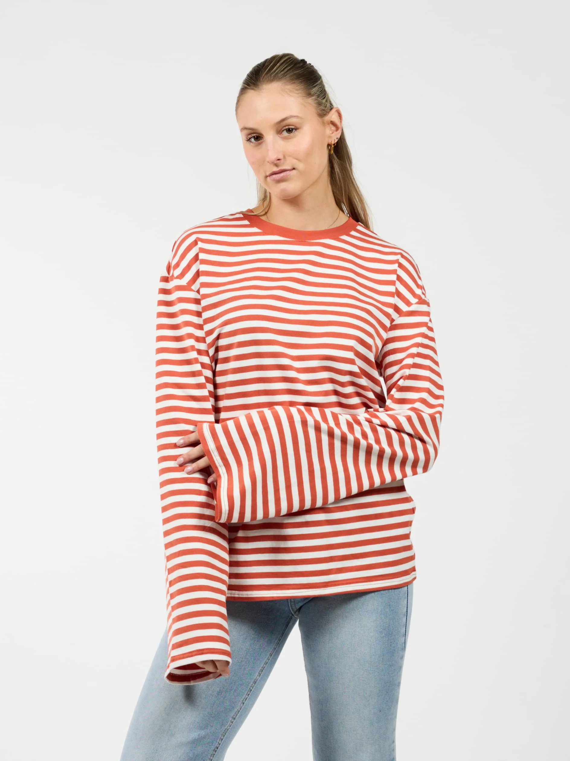 Nine Tee | Wijd uitlopende mouw | Gestreept wit oranje | Tall