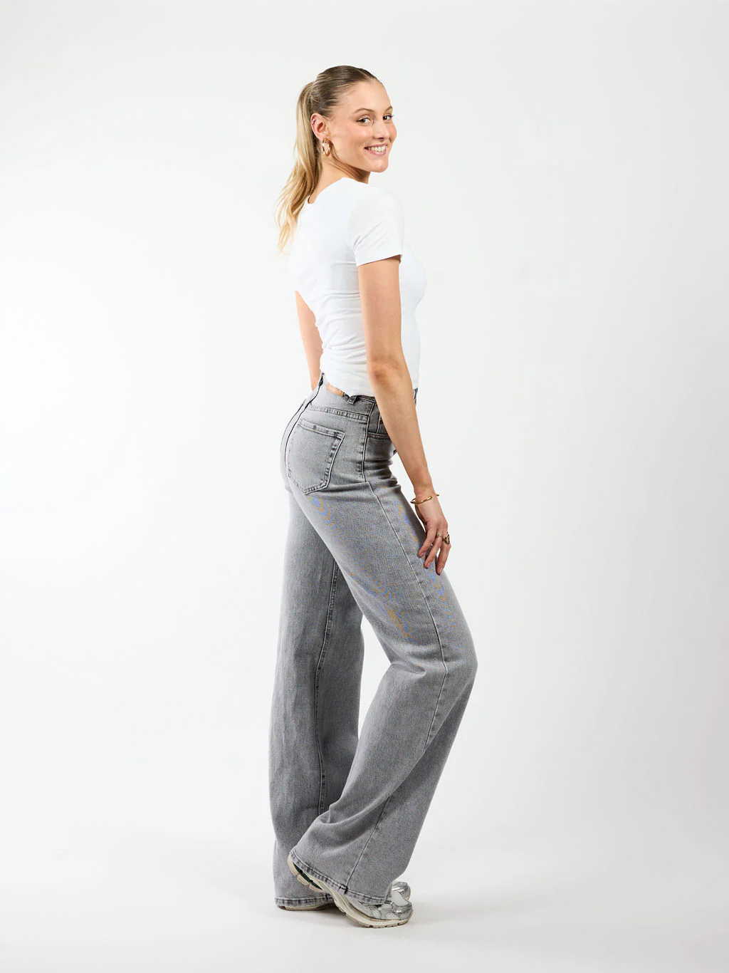 Sassy | Super Wide Leg Jeans | Stretch | Washed Grey | Tall - Image 4